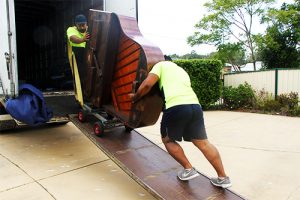 Piano removalist