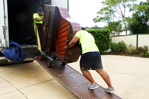 Piano removalist